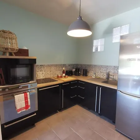 Appartement En Avec Jacuzzi Béziers